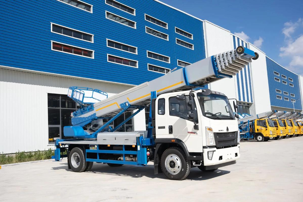 剑河出租云梯车高空作业车 建筑垃圾搬运